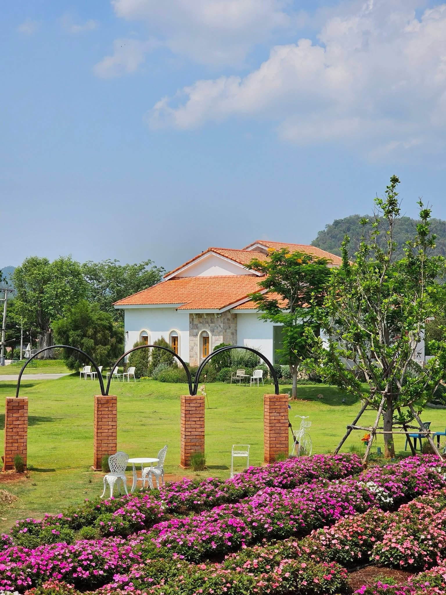 Jardin Mont Fleur Showcase