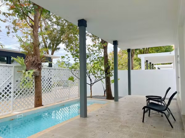 Pool Villa Pool Side